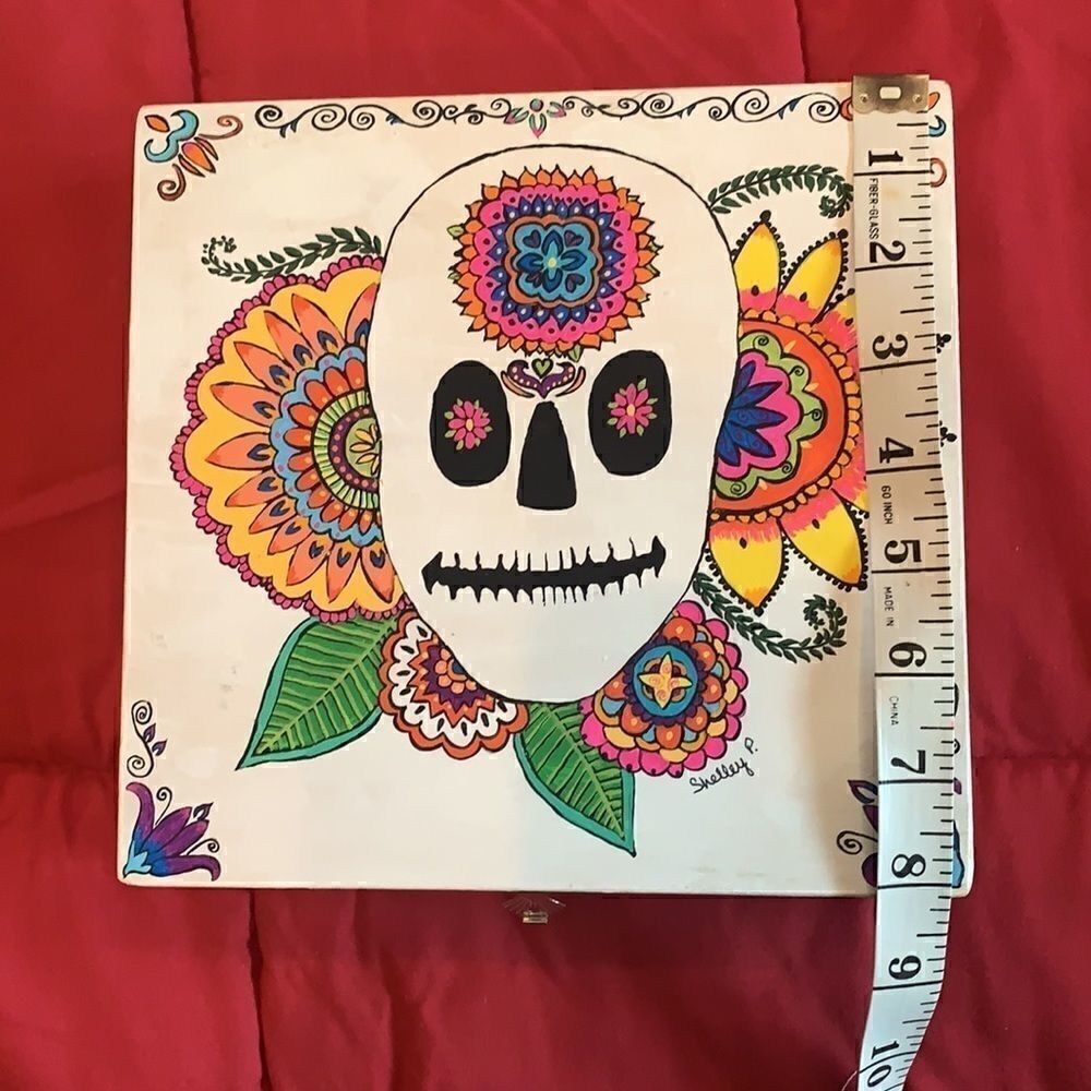 Sugar Skull Hinged Box Hand Painted Day of the Dead - Picture 5 of 6
